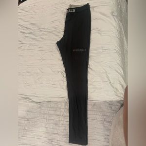 Women’s ESSENTIALS black leggings size medium